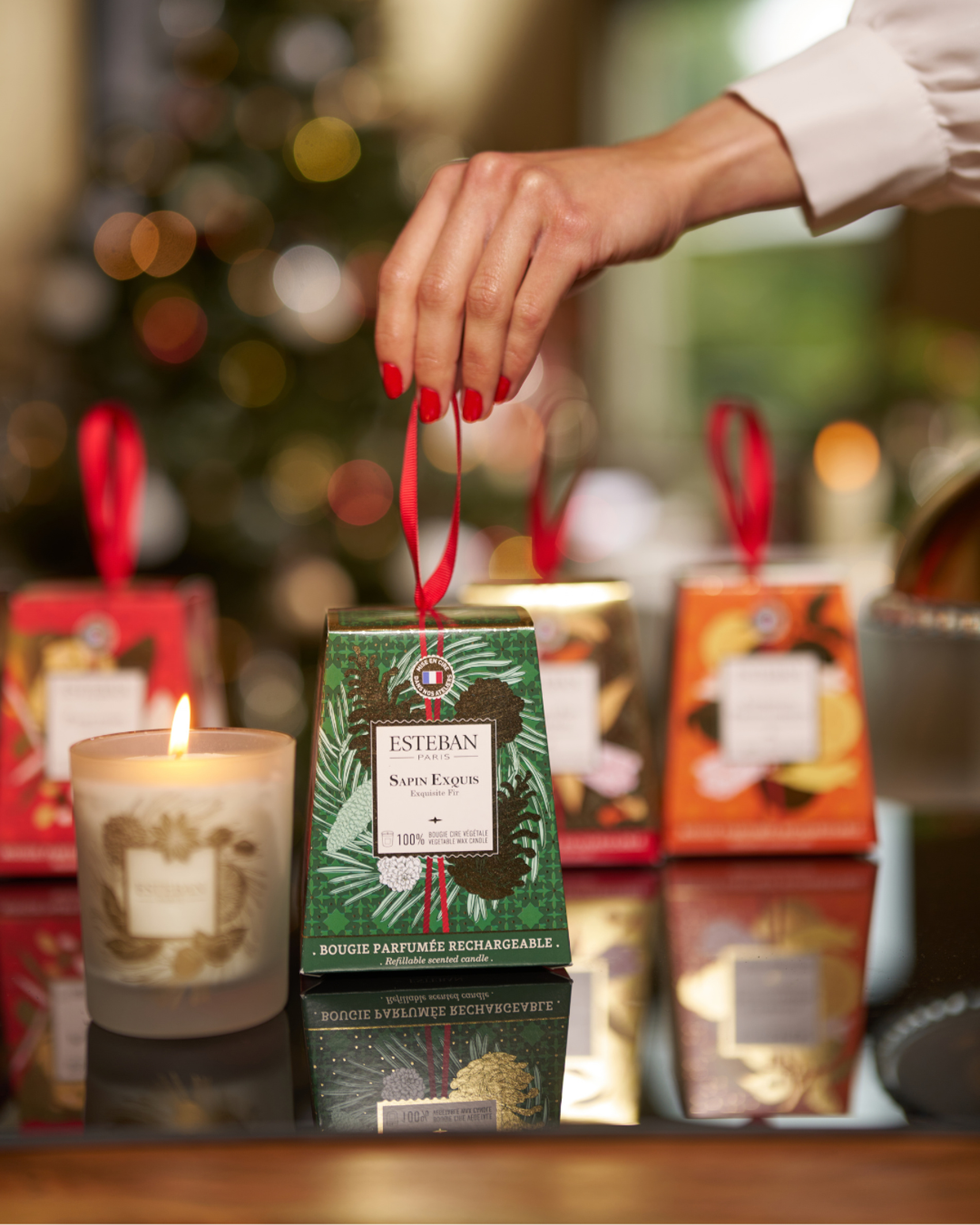 Bougie parfumée - Sapin Exquis - édition limitée Noël - rechargeable - 180g